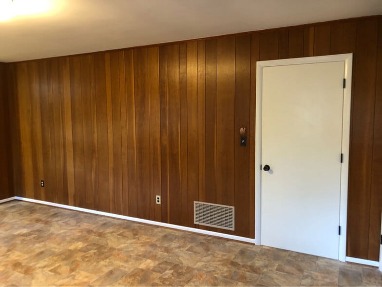 Building Photo - 5118 Cumberland Wood Dr NW