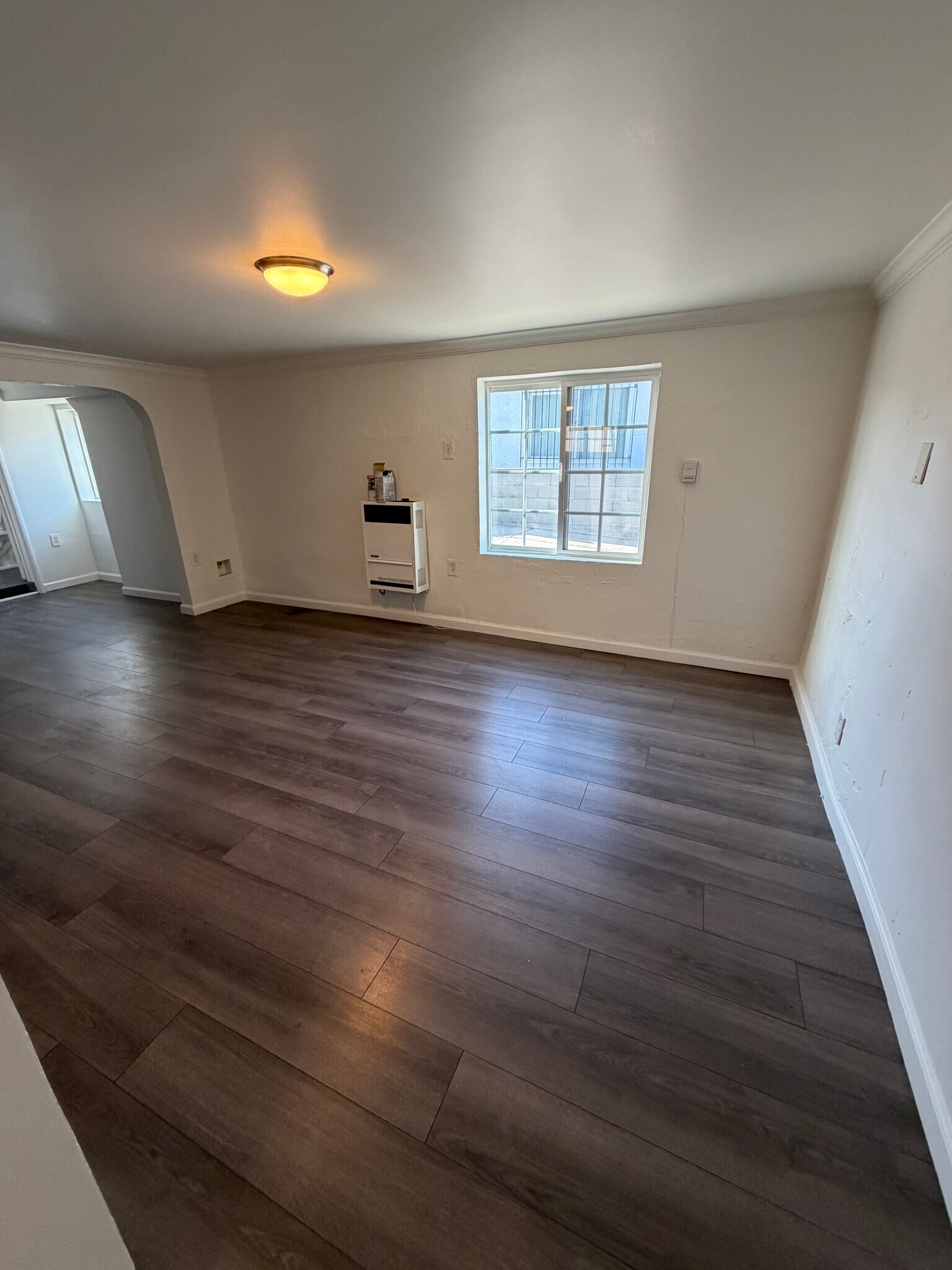 Building Photo - 936 N Ditman Ave