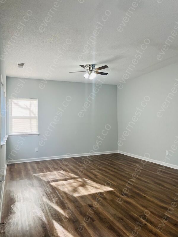 Building Photo - 9601 Marshbrooke Rd