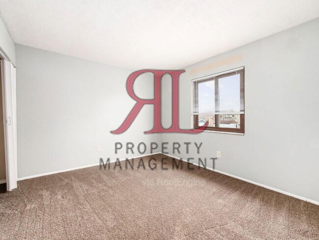 Building Photo - 155 N 17th St