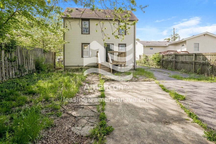Building Photo - 1537 Taylor Ave