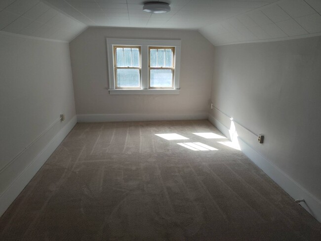 Building Photo - 38 Prospect Ave