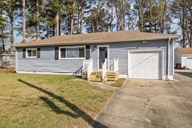 Building Photo - Quiet 3-Bedroom Home with Spacious Garage – Convenient Chesapeake Location
