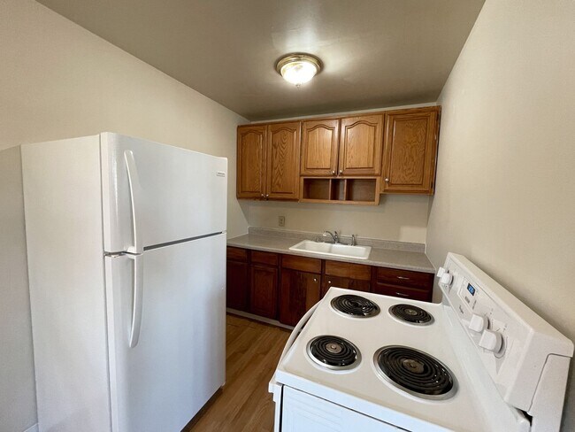 Building Photo - Charming 1 bedroom available in Woodlawn