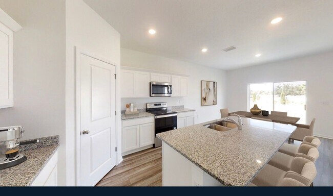 Building Photo - 5923 Grantgrala Dr