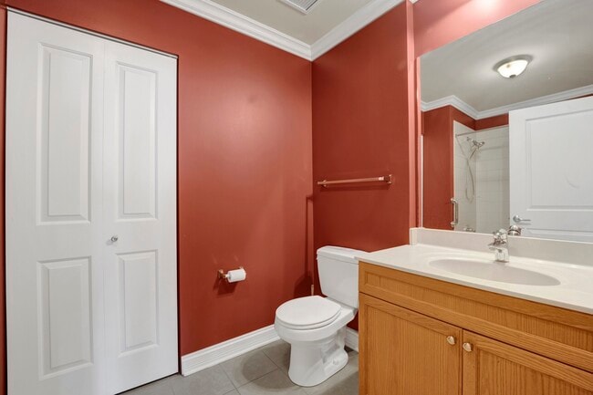 Building Photo - 1400 S Michigan Ave