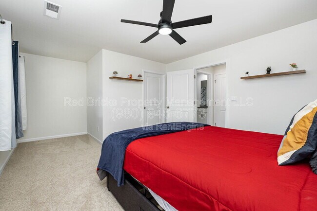 Building Photo - 7901 Iron Rd