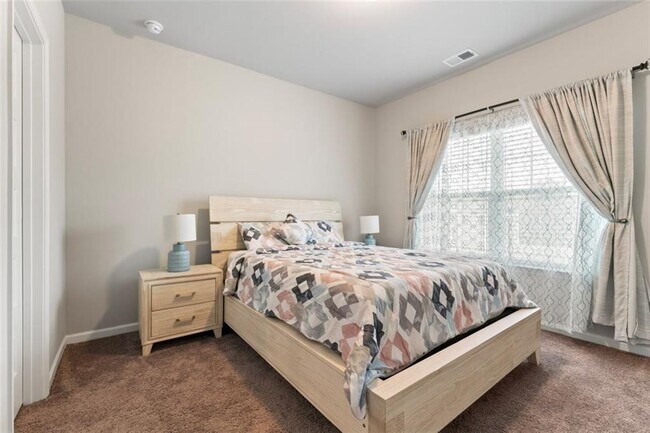 Building Photo - 3531 Meadow Grass Dr