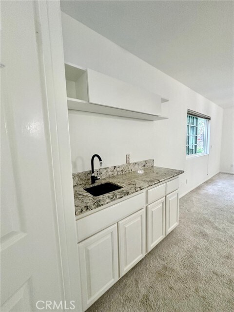 Building Photo - 2255 E Chevy Chase Dr