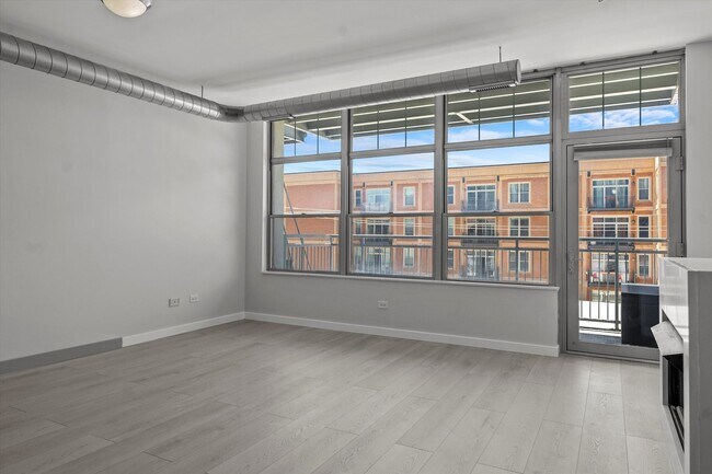 Building Photo - 1200 W Monroe St
