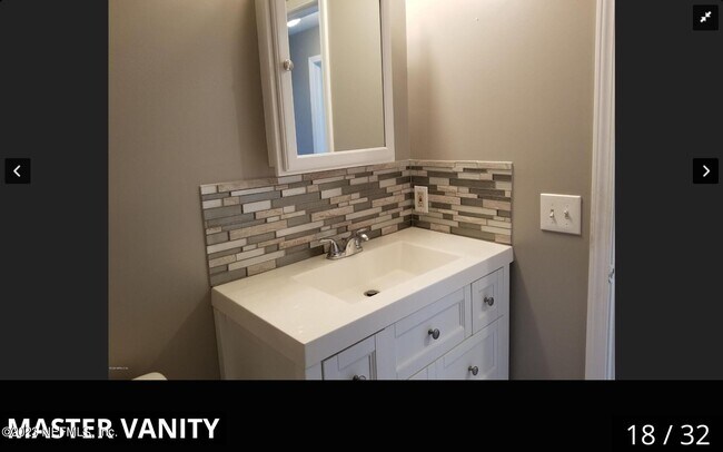 Building Photo - 1530 El Prado Rd