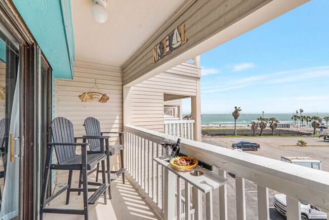 Building Photo - 3938 Surfside Blvd