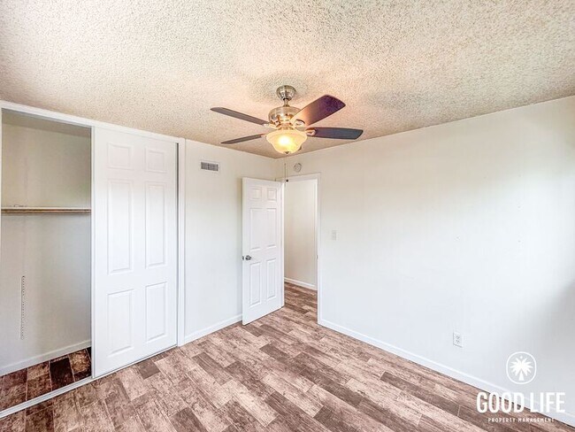 Building Photo - 8051 San Carlos Dr