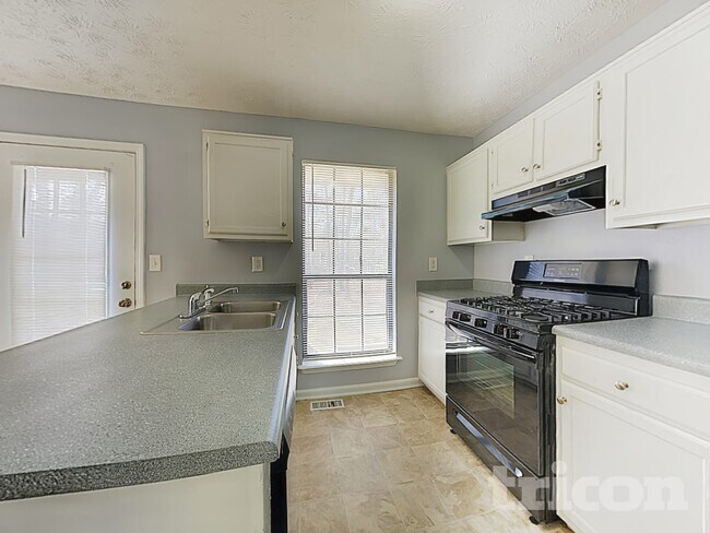 Building Photo - 2637 Cimmaron Trail