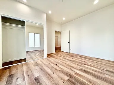 Building Photo - 1034 1/2 S Fairfax Ave