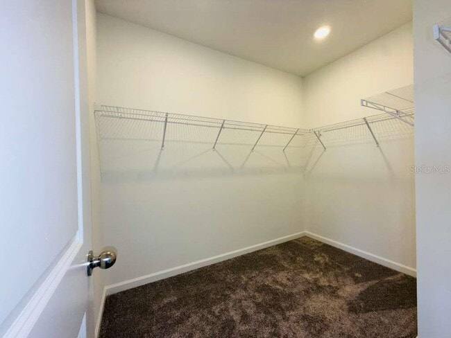 Building Photo - 2473 Skyline Lp