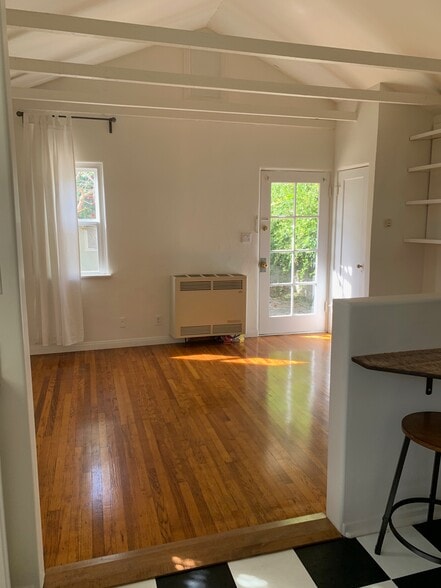 Building Photo - 1237 25th St