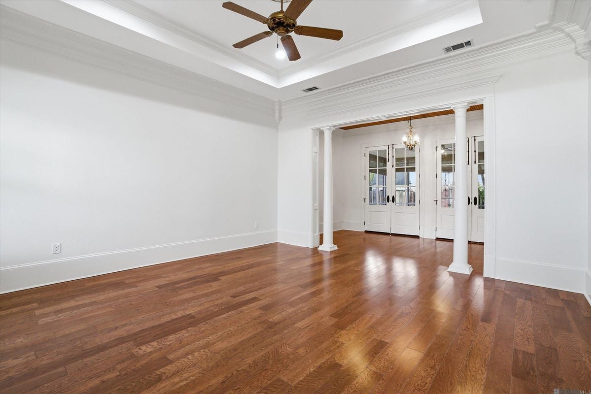 Building Photo - 926 Crown Alley