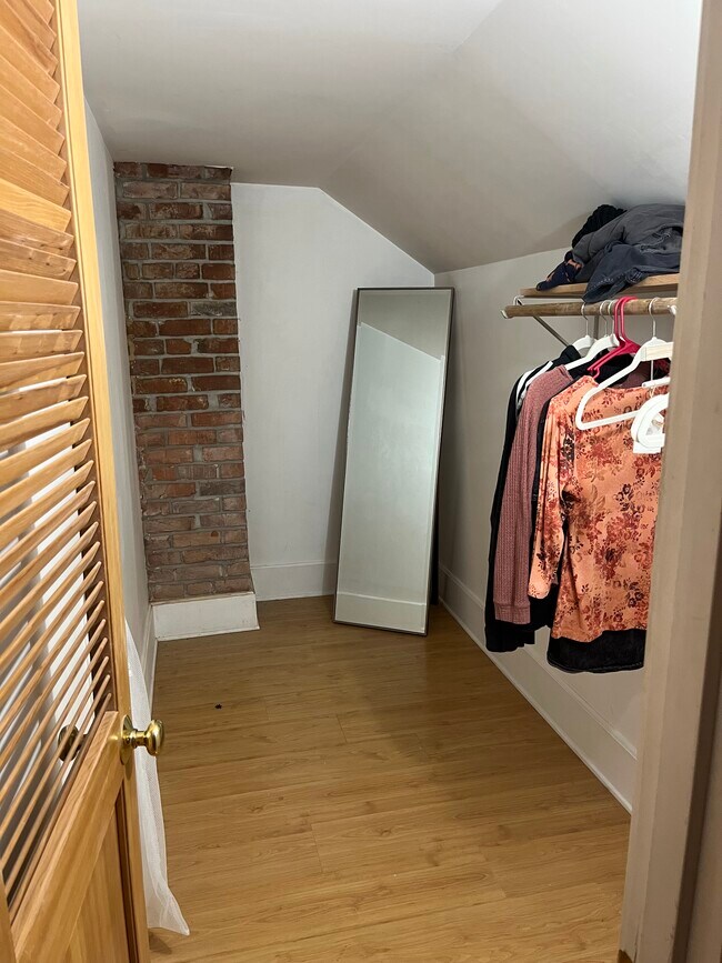 Building Photo - 2506 N Alder St