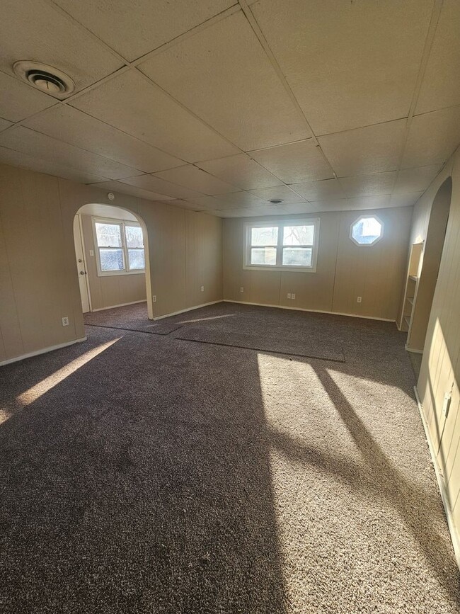 Building Photo - There is a $25 fee for the application and everyone over 18 needs to fill out their own application.