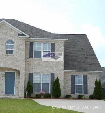 Building Photo - 2055B Cambria Dr