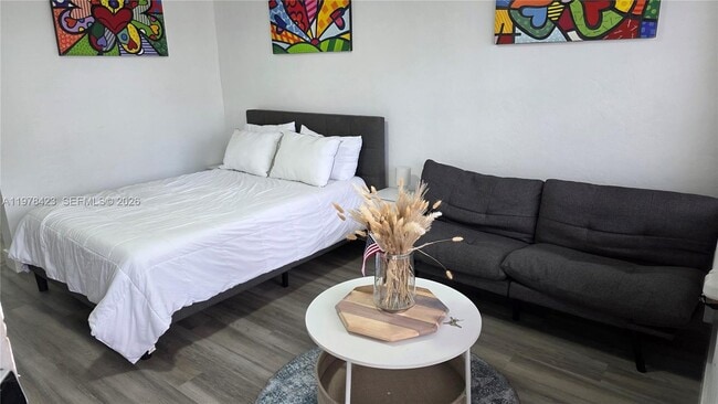 Building Photo - 761 Euclid Ave