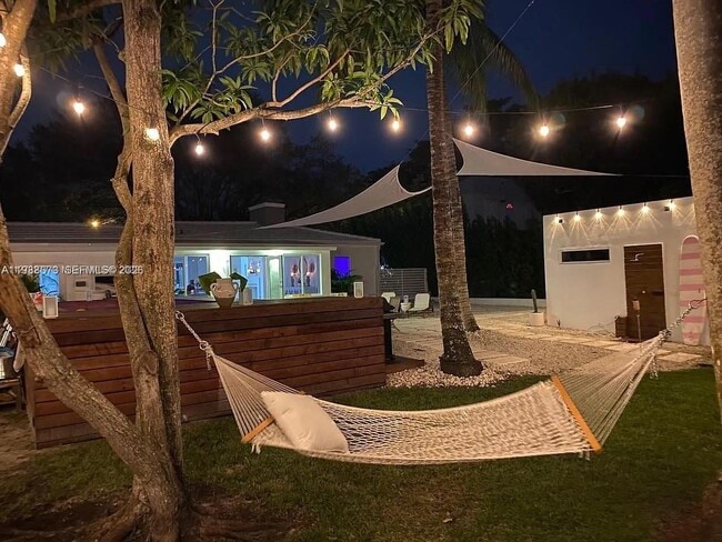 Building Photo - 256 NE 85th St