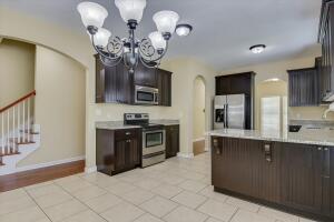 Building Photo - 3631 Mossland Dr