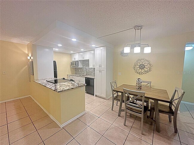 Building Photo - 4500 E Bay Dr