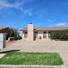 Building Photo - 3567 E Glen Dr