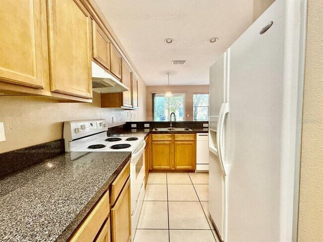 Building Photo - 8173 Stone View Dr