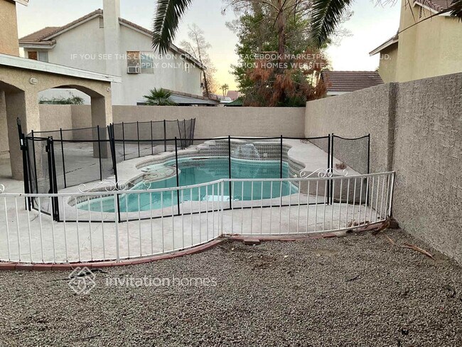 Building Photo - 2335 Lone Pine Dr