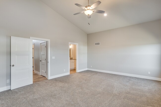 Building Photo - 8802 W Haylee St