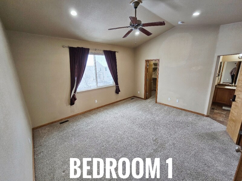 Building Photo - 2225 Bucolo Ave