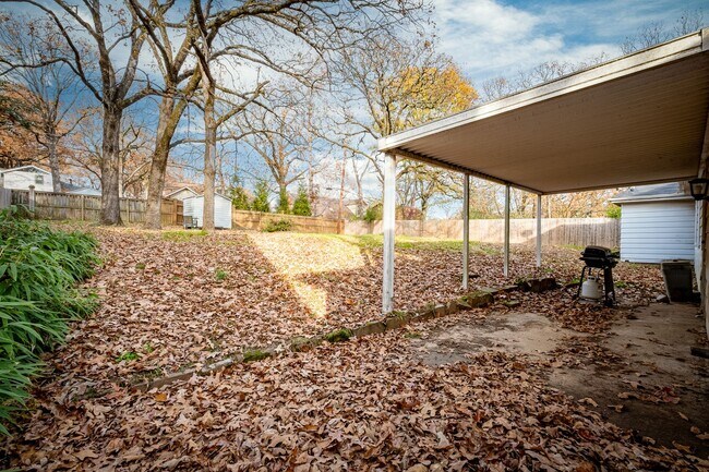 Building Photo - Park Hill Home with Original Details and Updated Kitchen