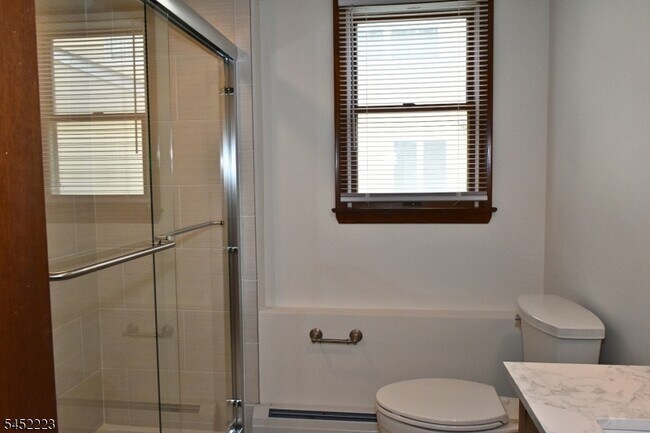 Building Photo - 28 Elmhurst St