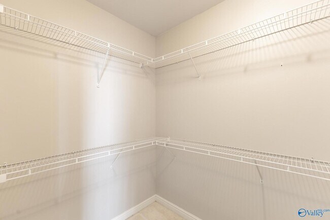 Building Photo - 481 Brenda Dr