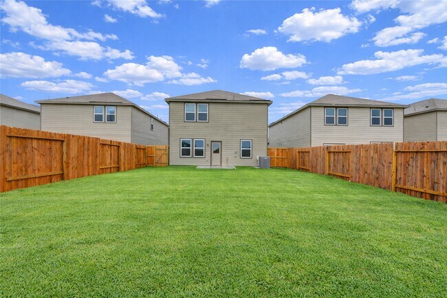 Building Photo - 8815 Vacek Xing Wy