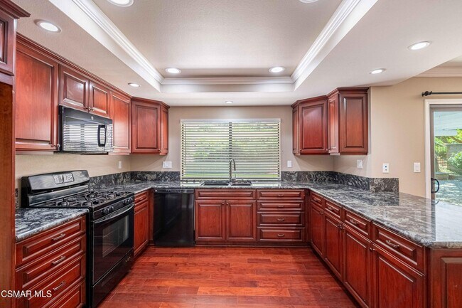 Building Photo - 4272 N Cedarpine Ln