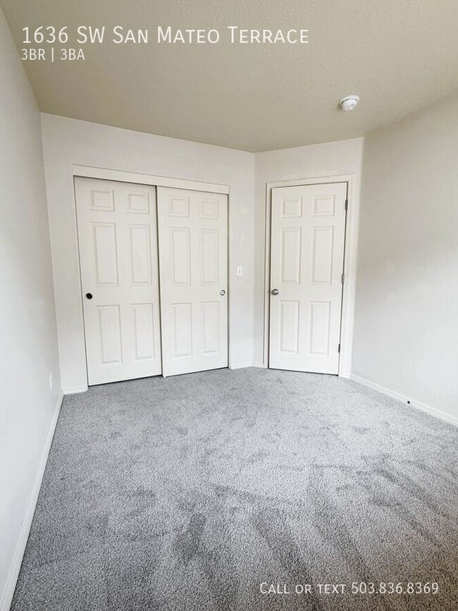 Building Photo - 1636 SW San Mateo Terrace