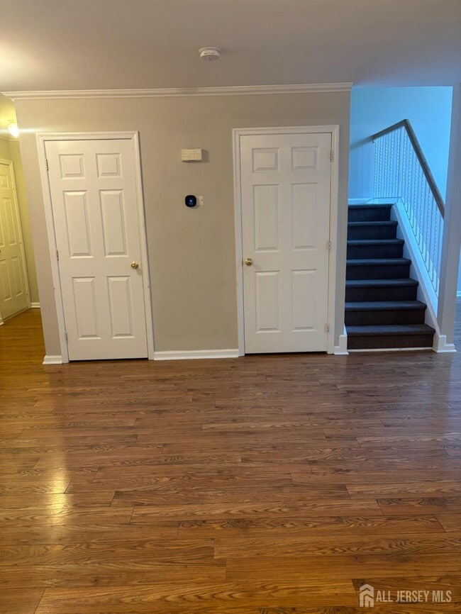 Building Photo - 131 Murray Dr