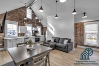 Building Photo - 204 High St