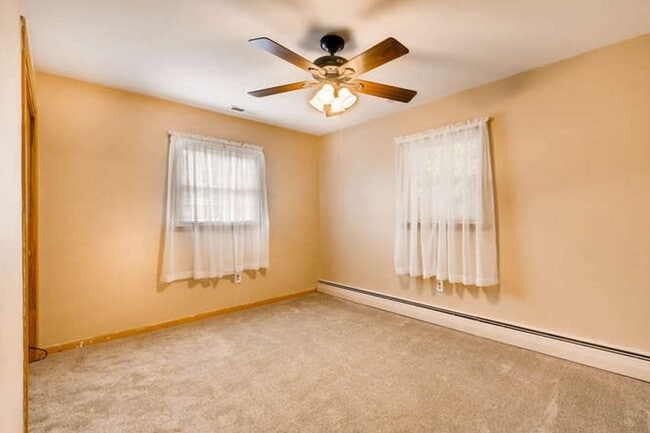 Building Photo - All Brick Rancher in Highly desired Bel Ai...