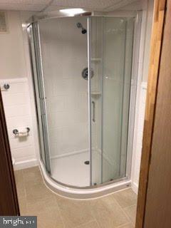 Building Photo - 5925 Summerdale Ave