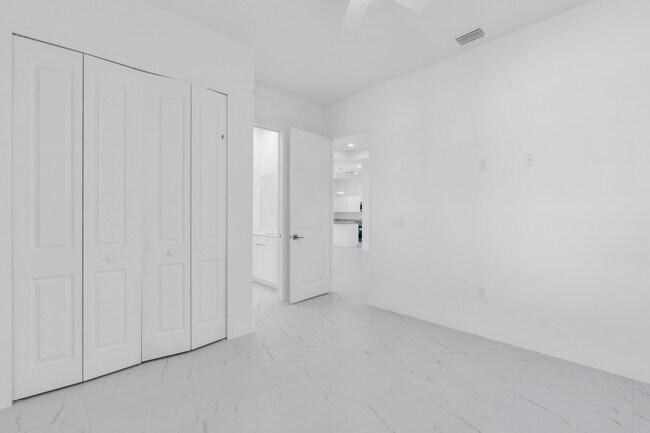 Building Photo - 3617 NW 38th Terrace