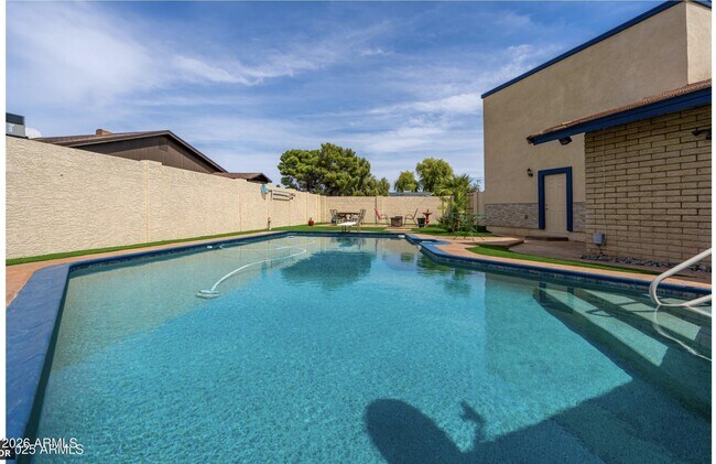 Building Photo - 18026 N Everson Dr