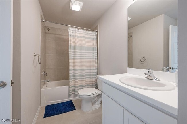 Building Photo - 15201 Wildflower Cir