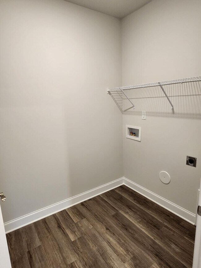 Building Photo - 5126 Helmsworth Dr