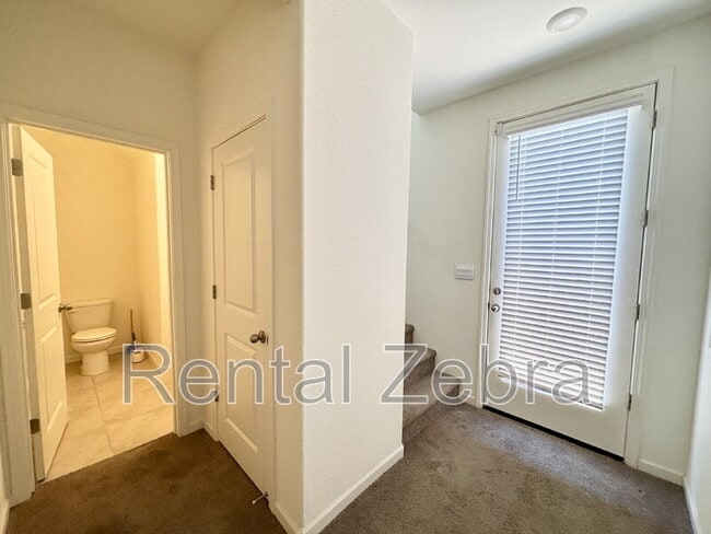 Building Photo - 277 Shafer Ave