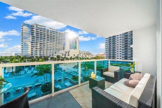 Building Photo - 2301 Collins Ave